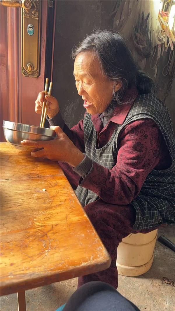 抖音寻人助力走失50年阿婆回家 志愿者:科技寻人已成新常态 抖音寻人助力走失50年阿婆回家 志愿者:科技寻人已成新常态