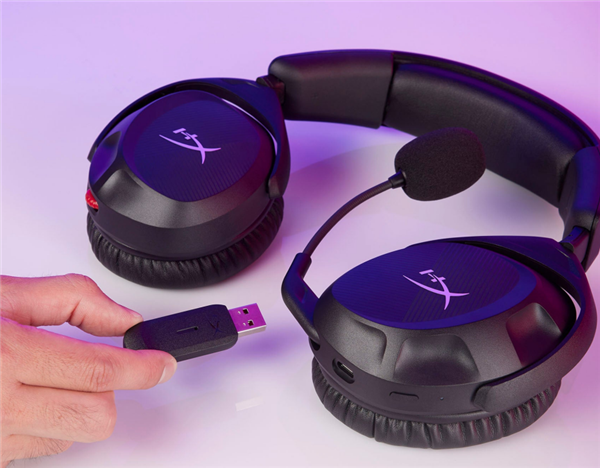 沉浸式团战红霞岛 HyperX毒刺2无线游戏耳机
