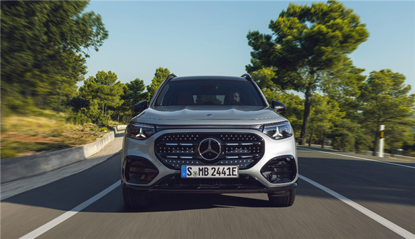 把三叉戟装到大灯里！全新一代奔驰GLB发布： 海外48.6万元起