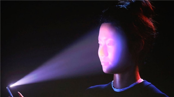 iPhone 18系列确认测试屏下Face ID：首发小号灵动岛