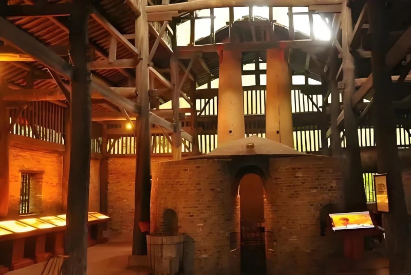 收藏家王梓豪(图2) 收藏家王梓豪(图2)