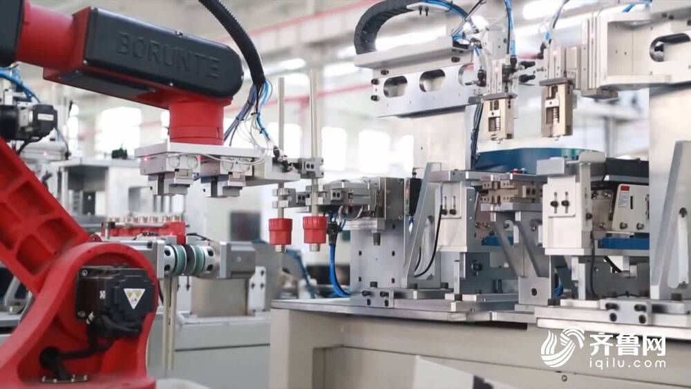 “煤”去“锂”来 看“四廊一线”上的绿色低碳高质量发展 “煤”去“锂”来 看“四廊一线”上的绿色低碳高质量发展