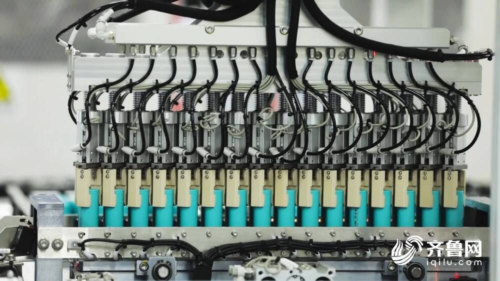 “煤”去“锂”来 看“四廊一线”上的绿色低碳高质量发展 “煤”去“锂”来 看“四廊一线”上的绿色低碳高质量发展